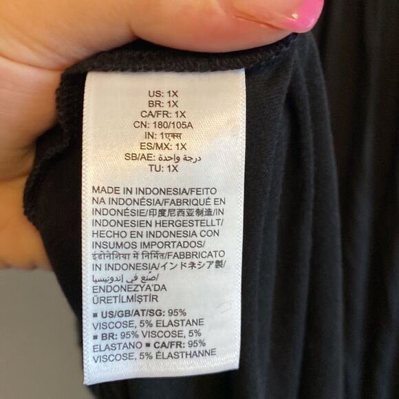 NWT- Amazon Essentials- Black midi casual dress- Size 1X - Picture 7 of 7